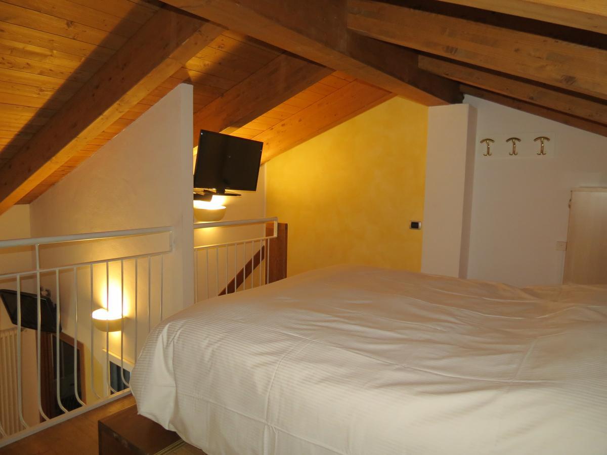 La Baita D'Oro Ristorante Residence Monteduro Екстериор снимка